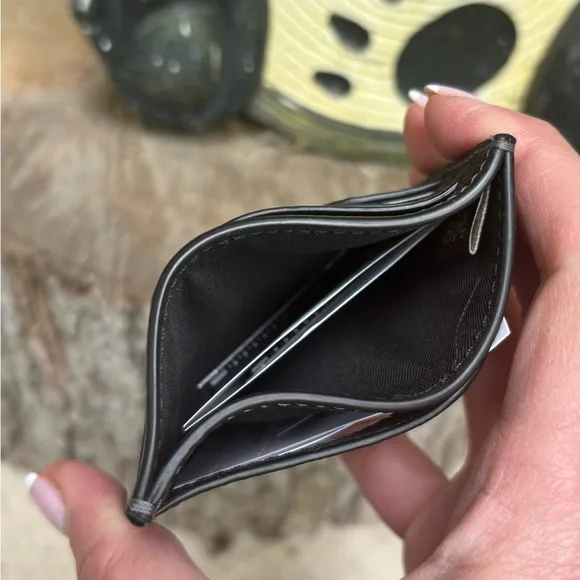 Authentic COACH Refined Pebbled Leather logo slim card case/ID - Picture 4 of 4